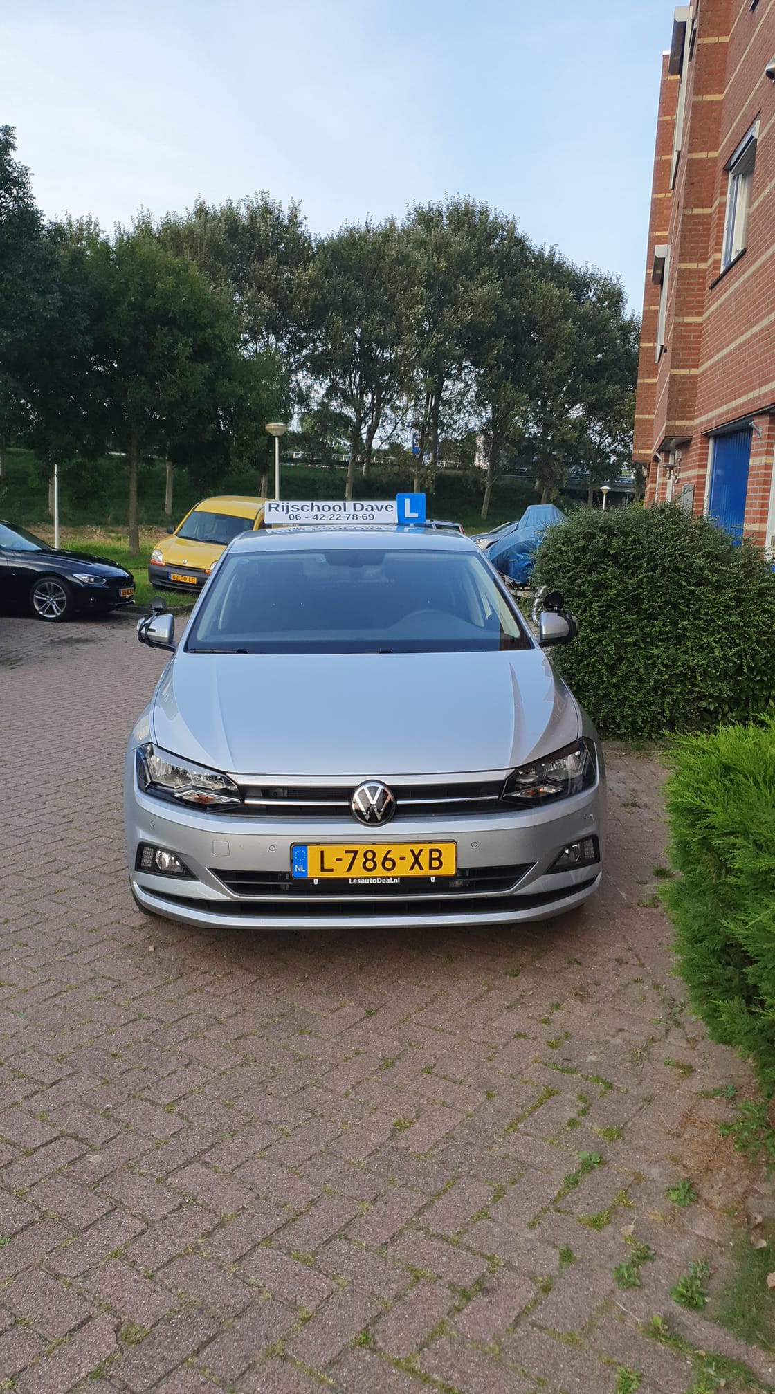 Autorijschool Dave logo