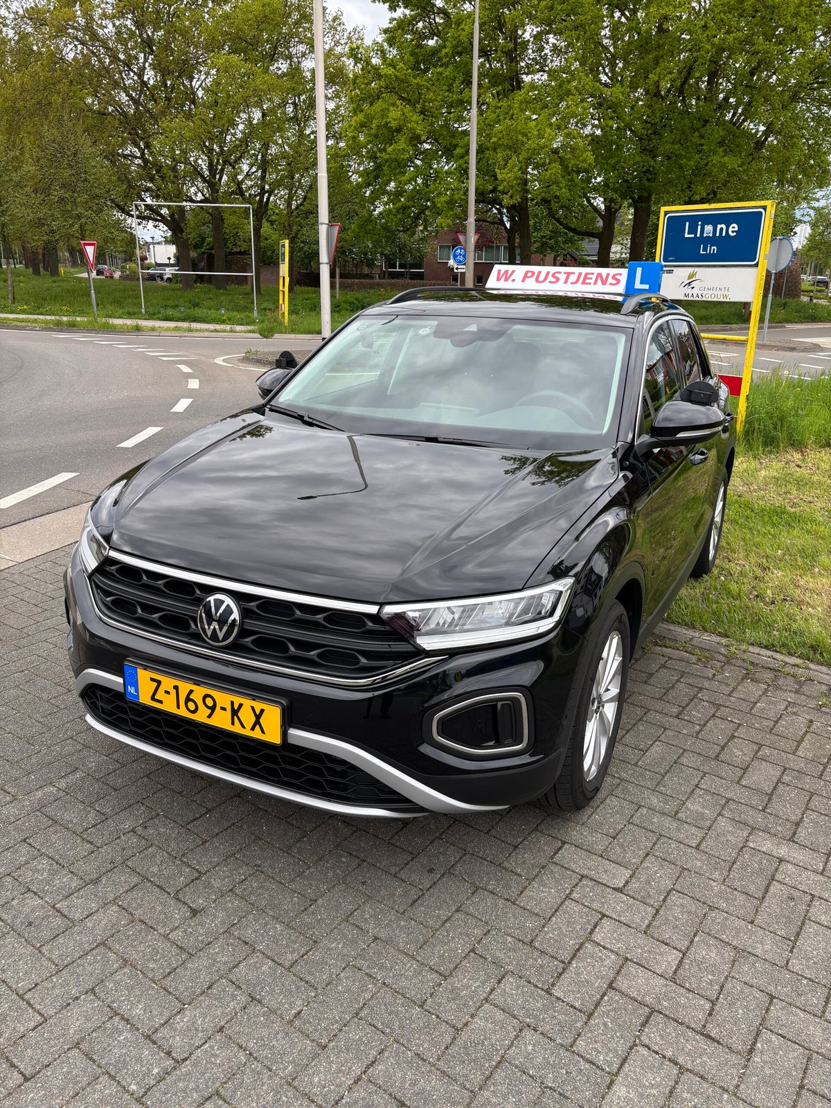 Autorijschool Pustjens logo