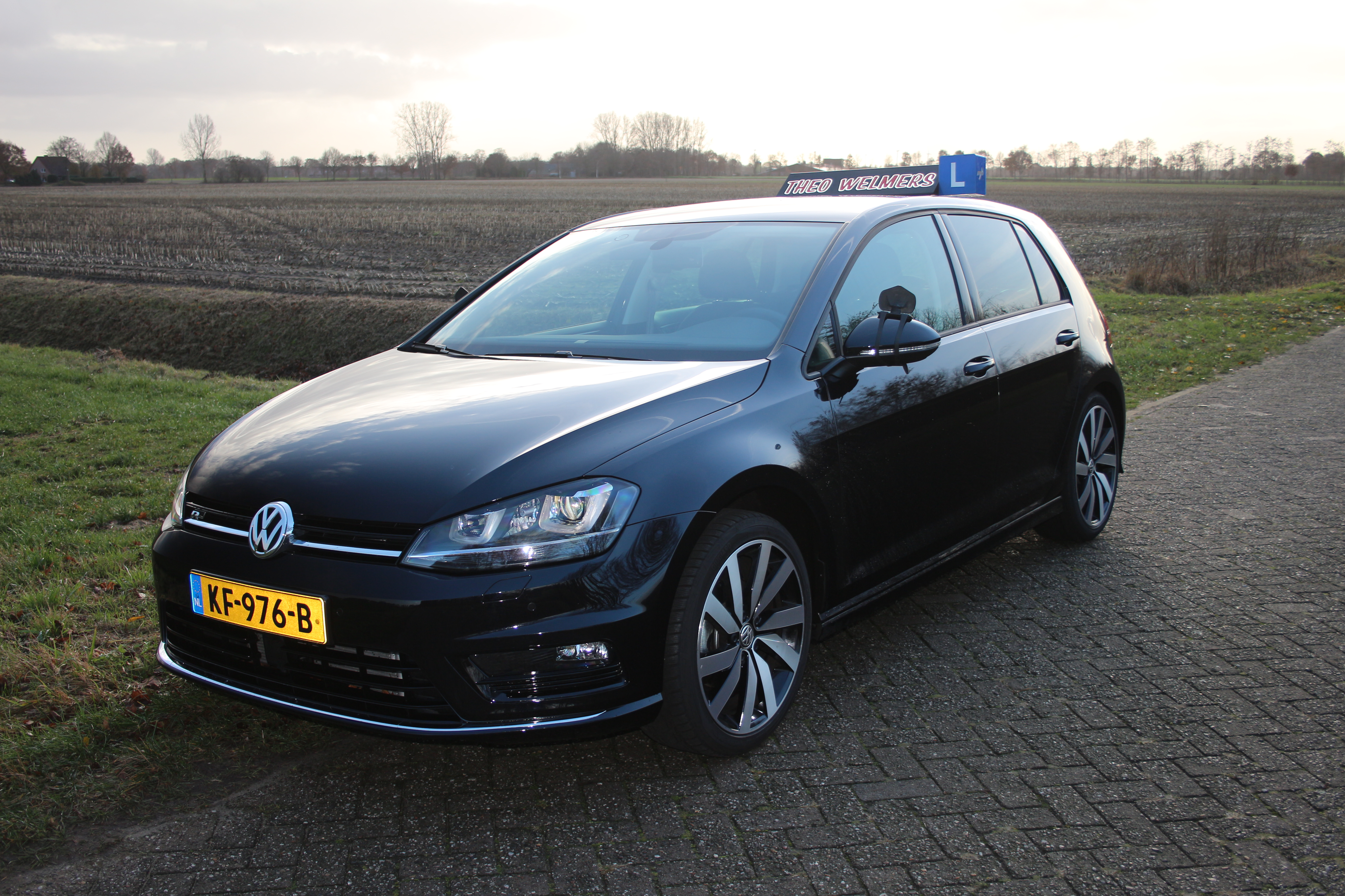 Autorijschool Theo Welmers logo