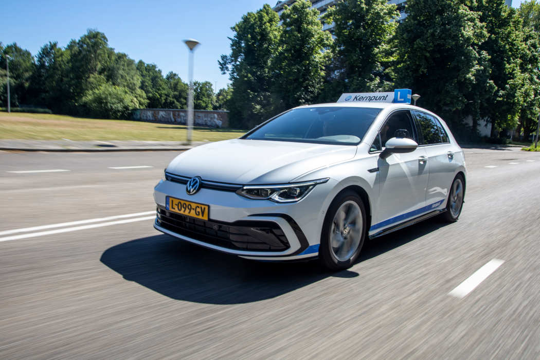 Kernpunt Rij-opleidingen logo