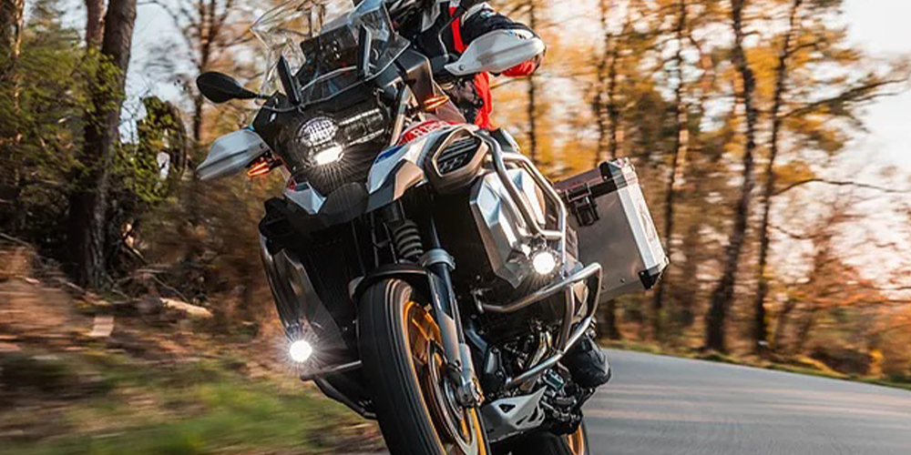 Motorcycle Highschool logo